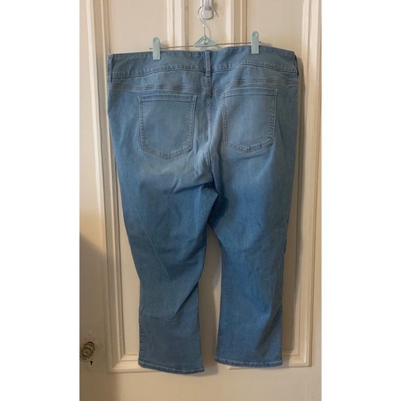 NEVER WORN Torrid 22 Crop Jegging - Super Soft Eco Light Wash - Picture 9 of 15